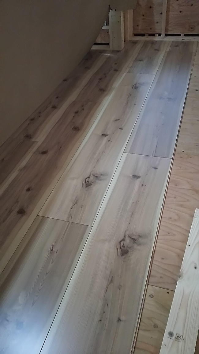 �t���A�[�\��